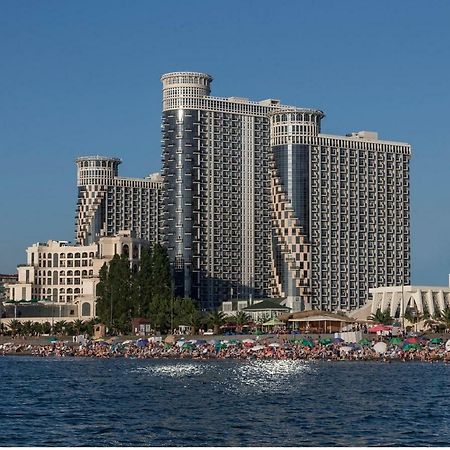 Luxury Apartments Батуми Экстерьер фото