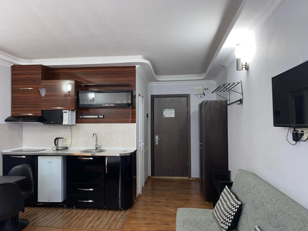 Luxury Apartments Батуми Экстерьер фото