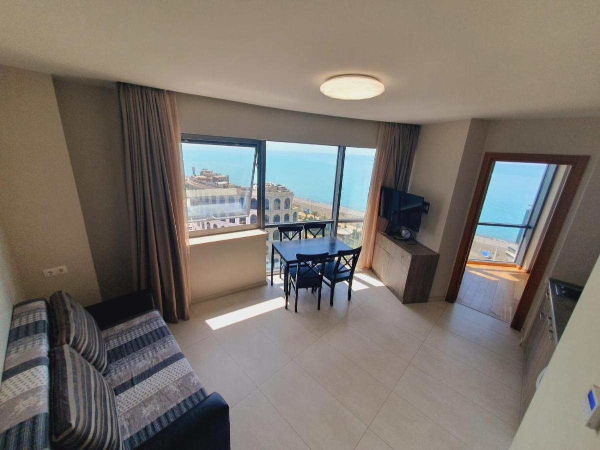 Luxury Apartments Батуми Экстерьер фото