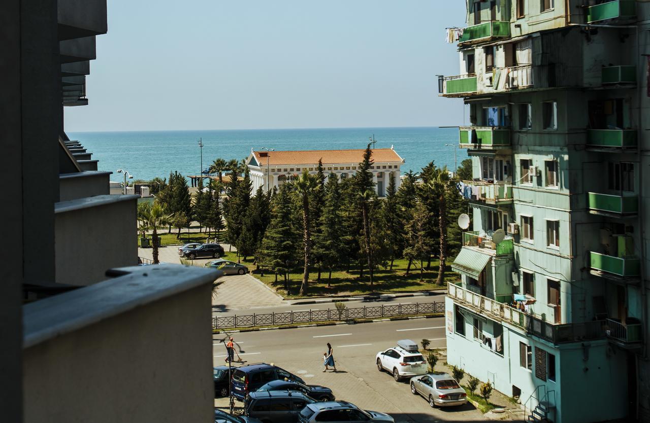 Luxury Apartments Батуми Экстерьер фото