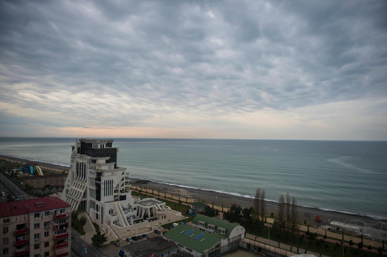 Luxury Apartments Батуми Экстерьер фото