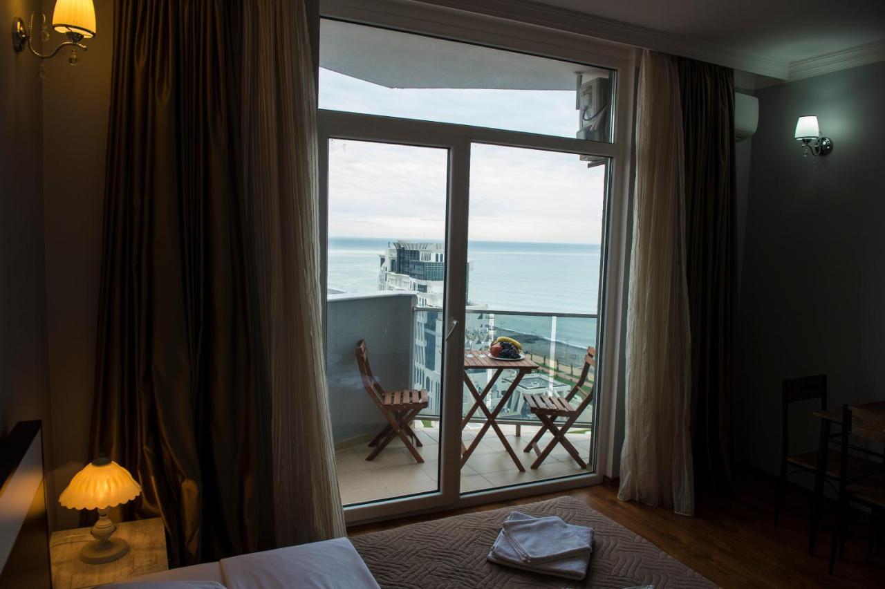 Luxury Apartments Батуми Экстерьер фото