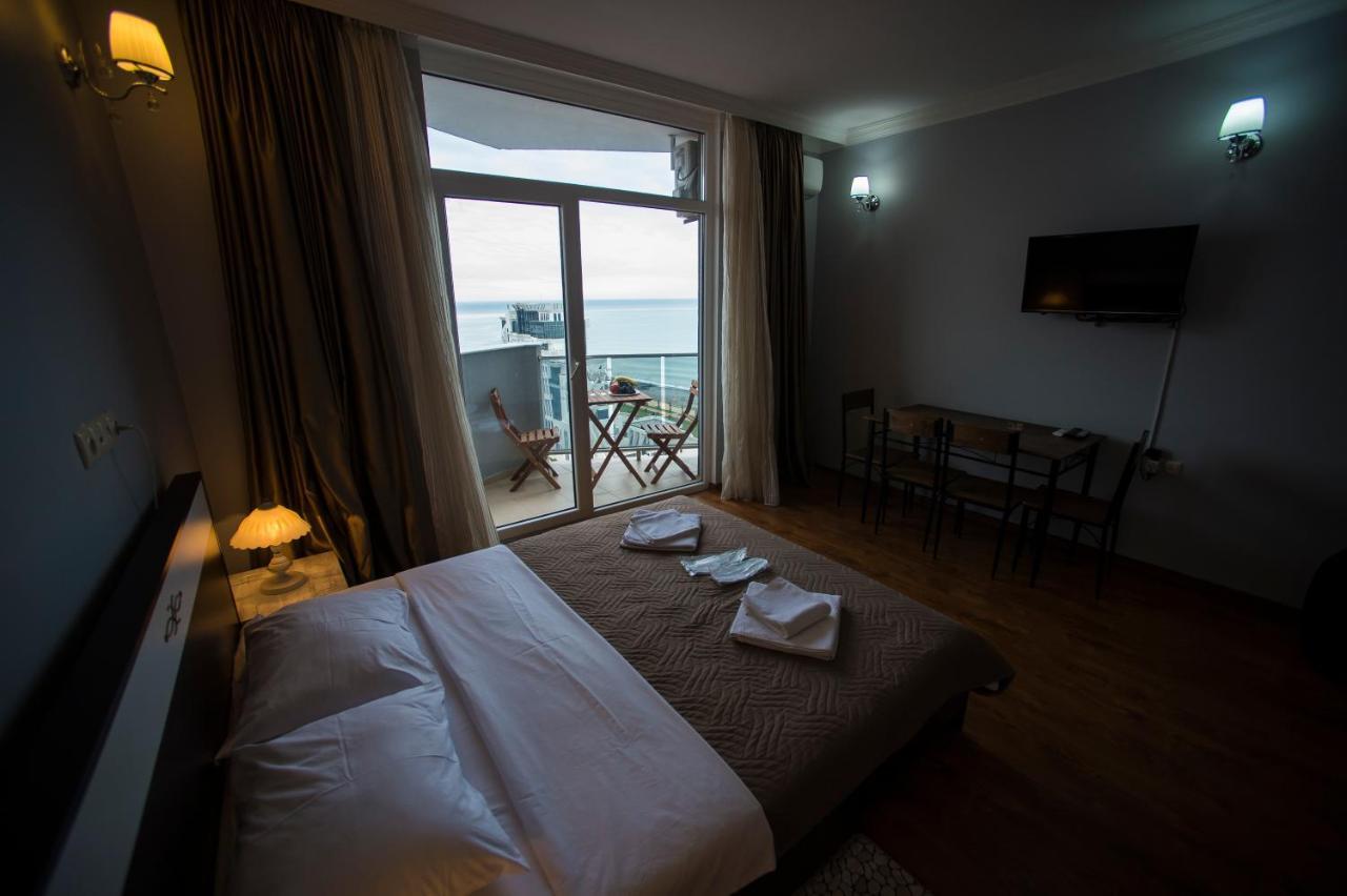 Luxury Apartments Батуми Экстерьер фото