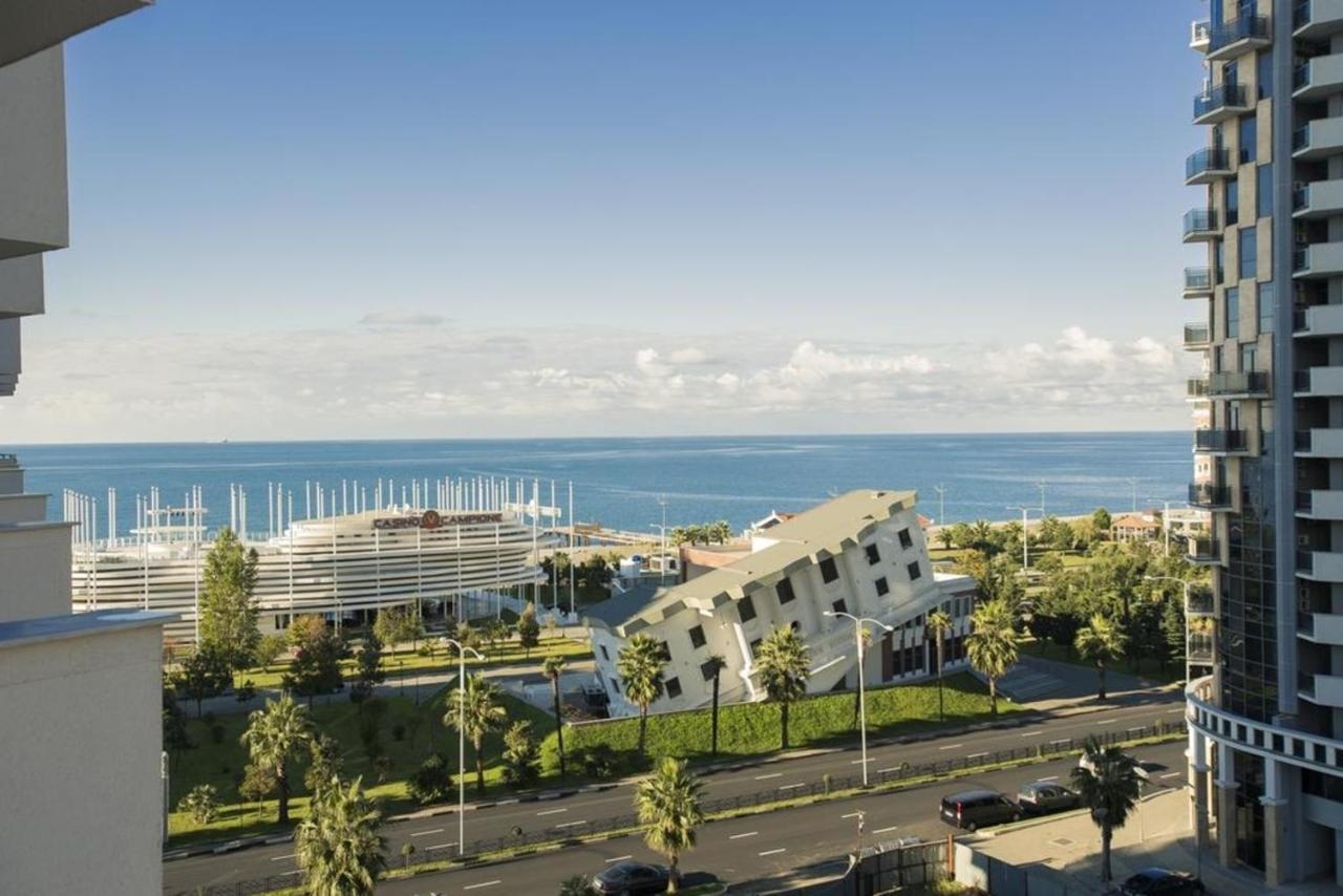 Luxury Apartments Батуми Экстерьер фото