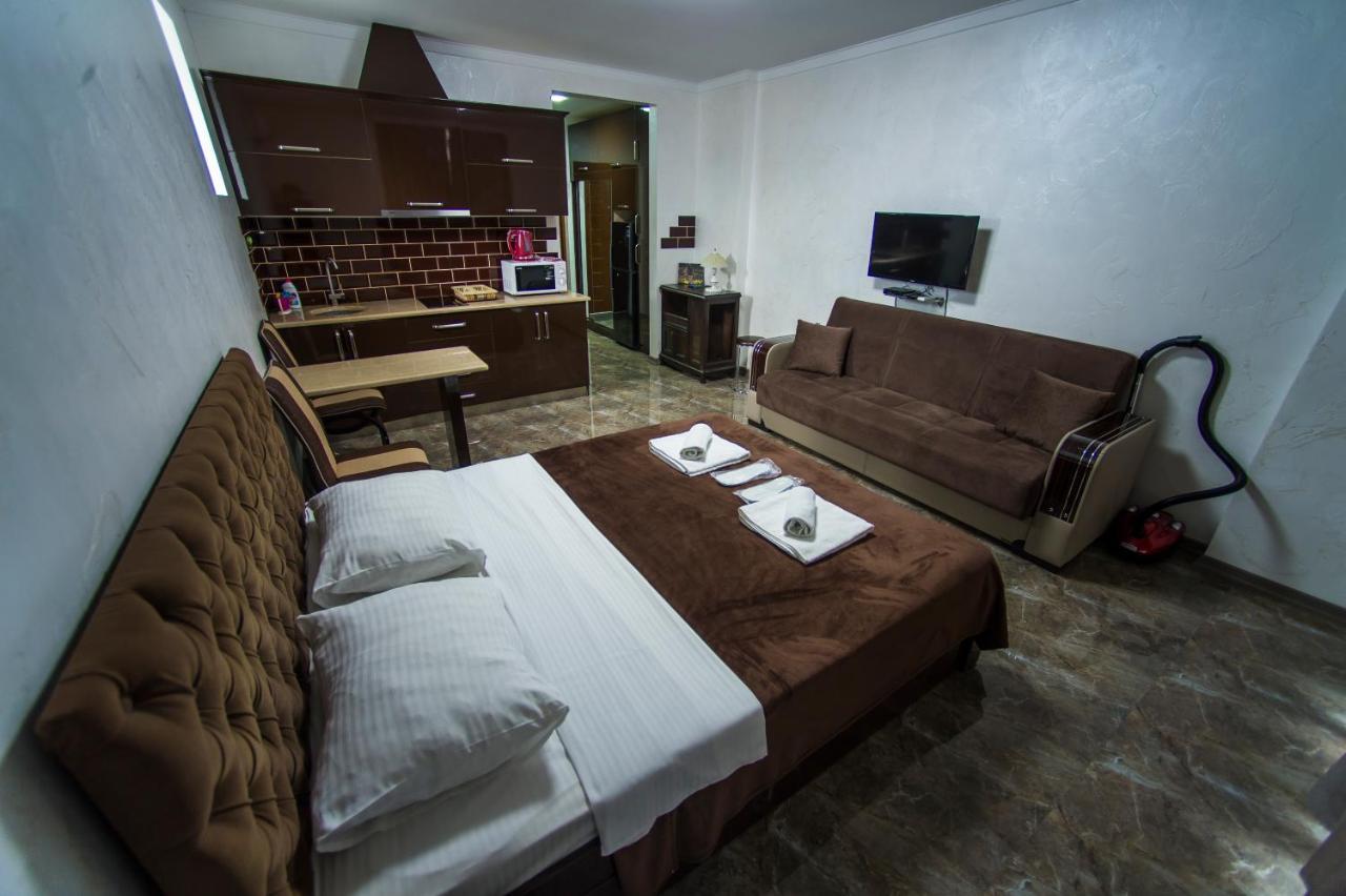 Luxury Apartments Батуми Экстерьер фото