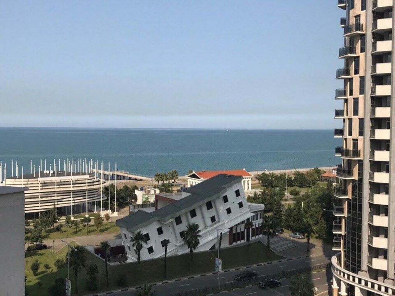 Luxury Apartments Батуми Экстерьер фото
