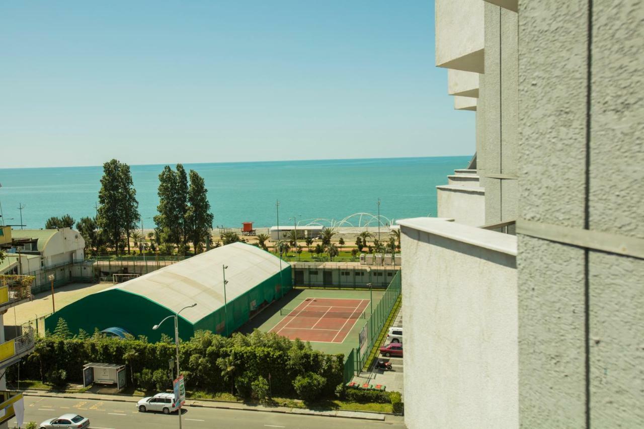 Luxury Apartments Батуми Экстерьер фото