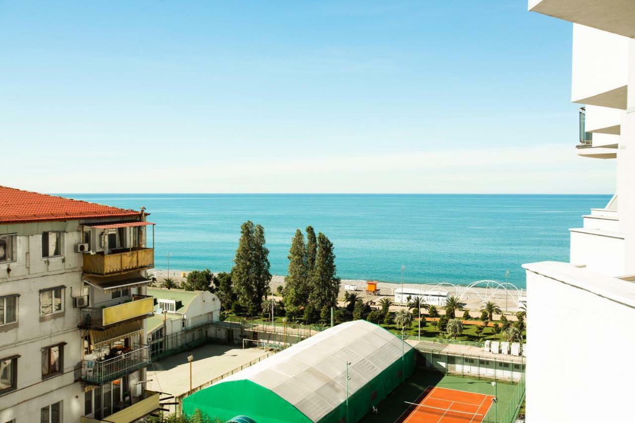 Luxury Apartments Батуми Экстерьер фото