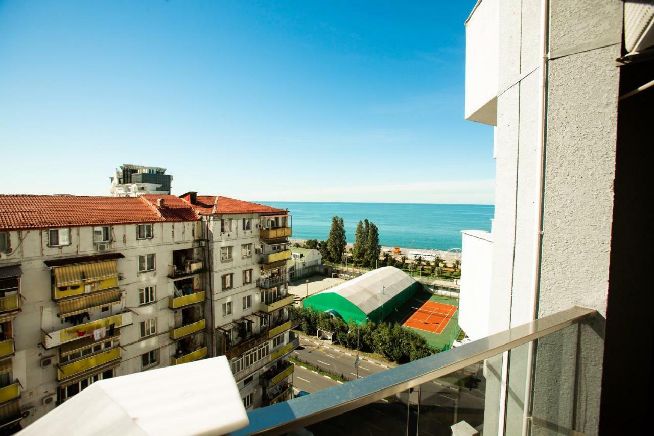 Luxury Apartments Батуми Экстерьер фото