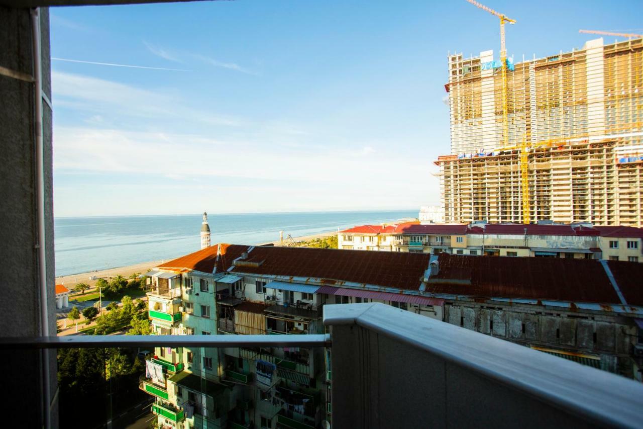 Luxury Apartments Батуми Экстерьер фото