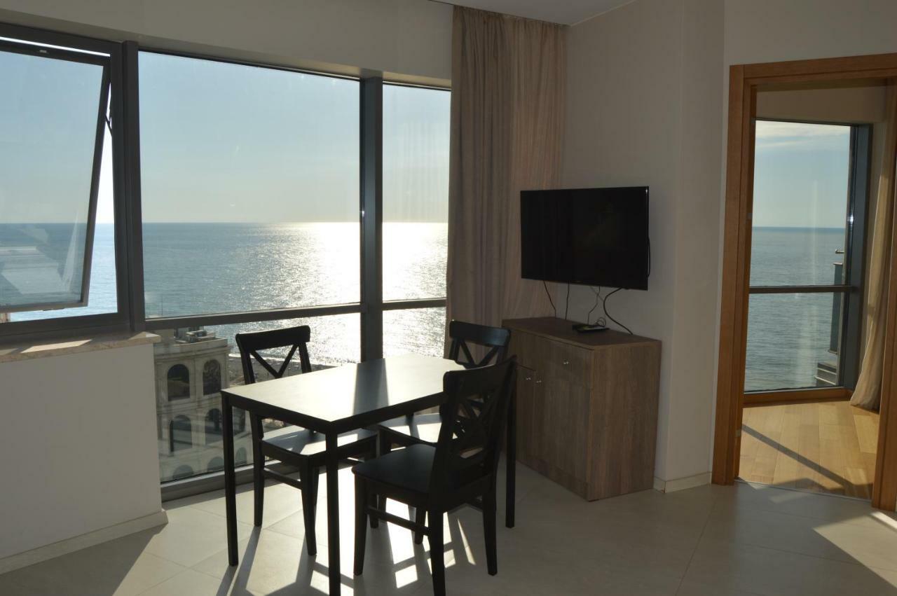 Luxury Apartments Батуми Экстерьер фото