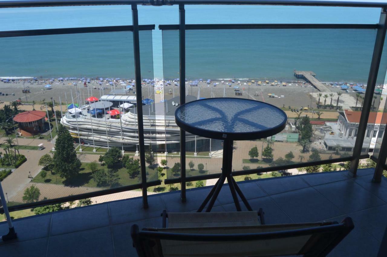 Luxury Apartments Батуми Экстерьер фото